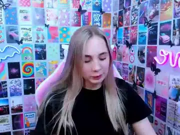 Live Sex Cam with miamilas - Chaturbate