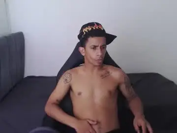 Best Webcam with alphas_latins - Chaturbate