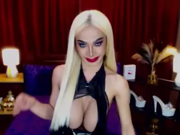 Live Porn with twofuckablestrans - Chaturbate