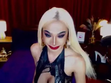 Sex Cam with twofuckablestrans - Chaturbate