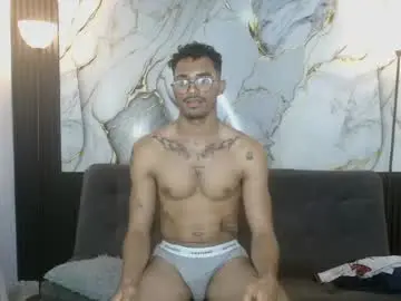 Nude Webcam with spiderlatin_ - Chaturbate