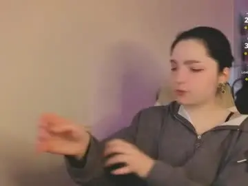 Live Sex Cam with luna_moon13 - Chaturbate