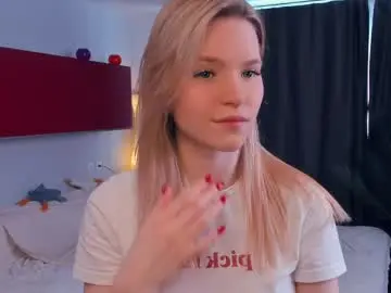 Live Porn with cristasires - Chaturbate