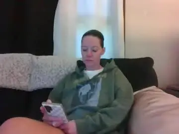 Live Porn with sidneyraee - Chaturbate