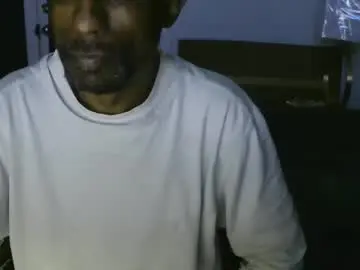 Free Porn Cam with leeguy_hugedick - Chaturbate
