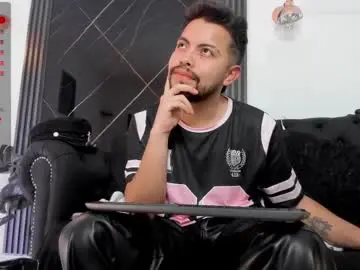 Live Porn with lucca_mallard - Chaturbate