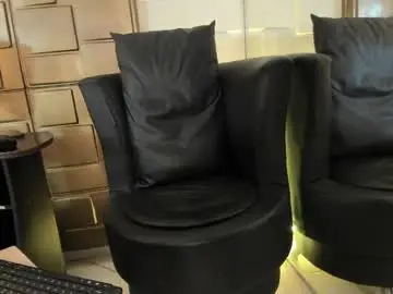 Watch Live Sex Cams with naomyrivera - Chaturbate