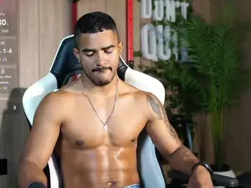 Watch Live Sex Cams with reik_von - Chaturbate