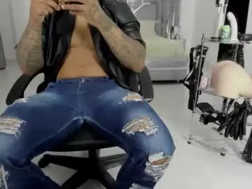 Live Sex Cam with leather_king_of_bitches - Chaturbate