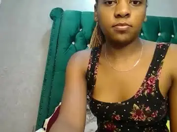 Sex Cam with zariah011 - Chaturbate