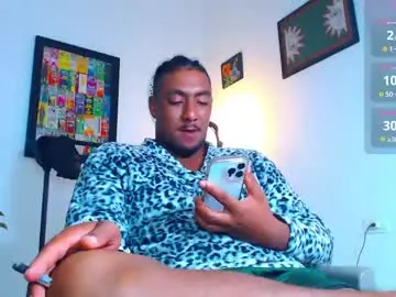 Live Sex Cam with yosoy_enzo2020 - Chaturbate