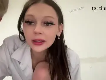 Adult Video Chat with tinnydoll - Chaturbate