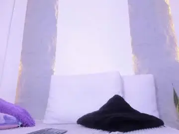 Nude Webcam with celeste_wayne - Chaturbate