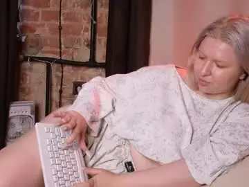 Adult Webcams with soulmeinme - Chaturbate