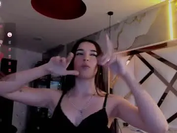 Live Sex Cam with sophiadoll_tf - Chaturbate