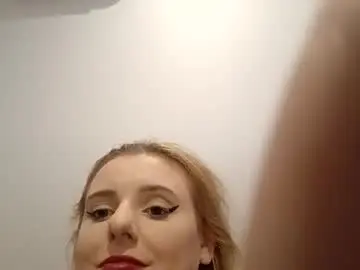 Live Sex Cam with naughtyt333n - Chaturbate