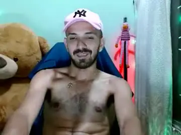 Live Sex Cam with tomas_gerauld - Chaturbate