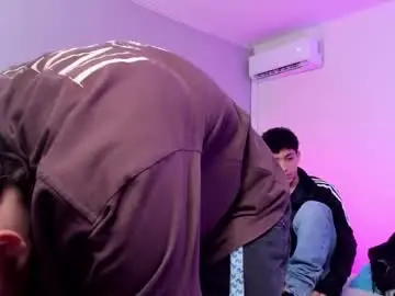 Free Live Porn with handsomeboys19 - Chaturbate