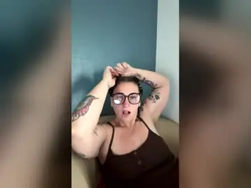 Watch Live Sex Cams with sweettreatz26 - Chaturbate