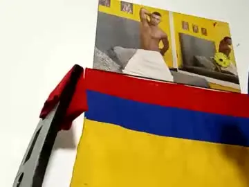 Nude Webcam with lucascastrohot - Chaturbate