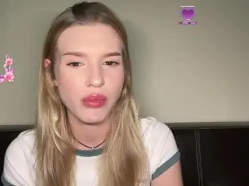 Live Porn with pussymoneywet - Chaturbate