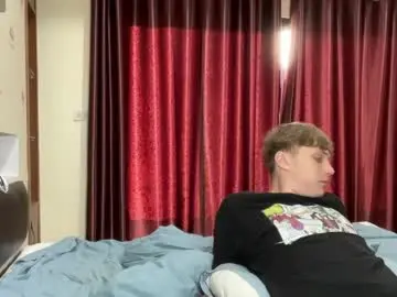 Free Porn Cam with pussymoneywet - Chaturbate