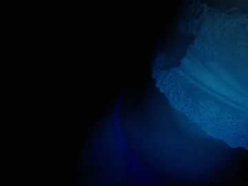 Sex Cam with little_mia__ - Chaturbate