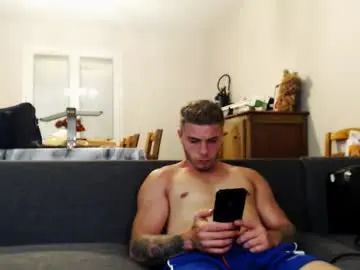 Live Porn with elkafit28 - Chaturbate