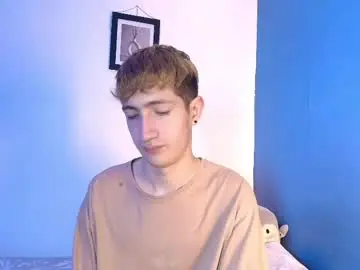 Free Live Porn with erik_golden_ - Chaturbate