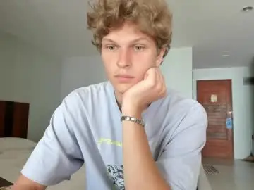 Sex Chat with maxim_burn - Chaturbate