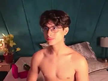 Private Sex Chat with aaron_eze - Chaturbate