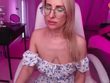 Adult Video Chat with fay_dunaway - Chaturbate