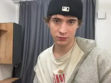 Nude Webcam with kevin_martin8 - Chaturbate