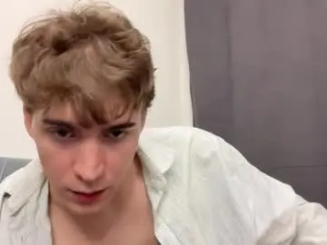 Sex Cam with kevin_martin8 - Chaturbate