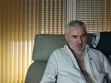 Adult Webcams with sexy_italiandaddy - Chaturbate