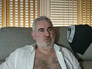 Live Sex Cam with sexy_italiandaddy - Chaturbate