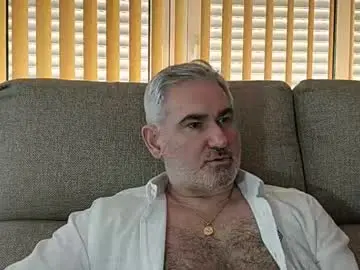 Sex Cam with sexy_italiandaddy - Chaturbate