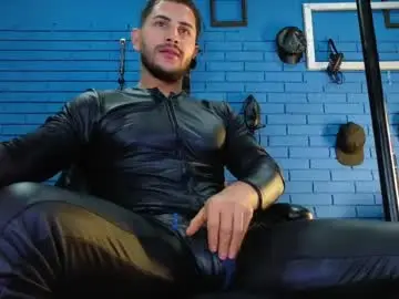 Live Porn with theian26 - Chaturbate