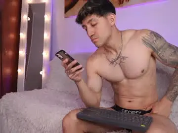 Watch Live Sex Cams with latin_green_eyes_ - Chaturbate