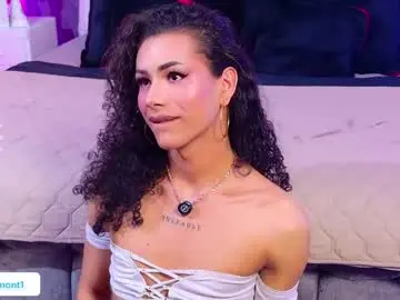 Live Porn with lyadumont - Chaturbate