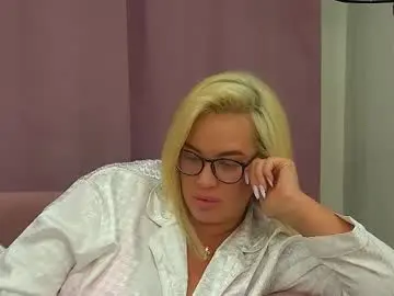 Live Porn with marianeumann - Chaturbate