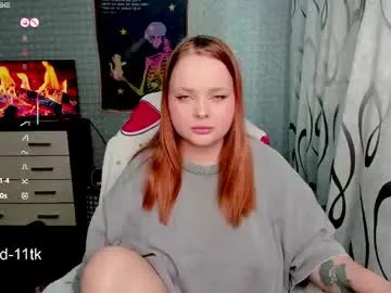 Live Porn with marcelinepeach - Chaturbate