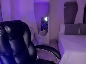 Watch Live Sex Cams with mialaurence_ - Chaturbate