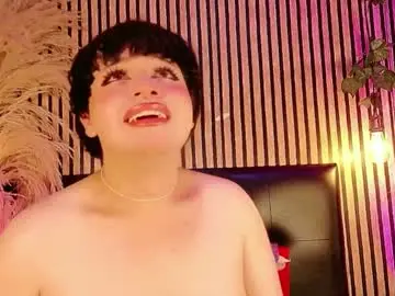 Sex Cam with hiddenhotcake - Chaturbate