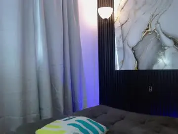 Live Porn with triiangel_latinboy - Chaturbate