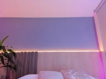 Live Sex Cam with atenea_clerk - Chaturbate