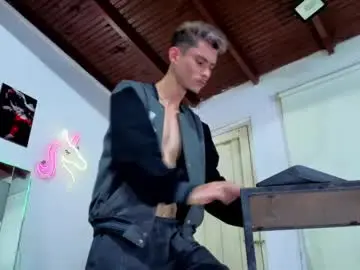 Adult Webcams with i_am_kelvis_ - Chaturbate