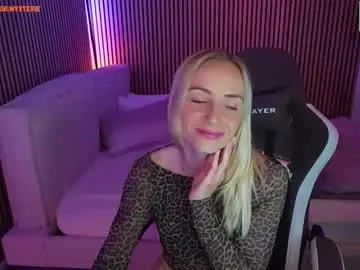Live Sex with ella_mysterie - Chaturbate