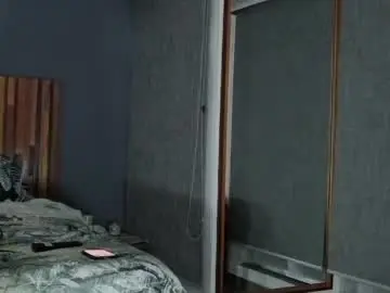 Nude Webcam with laura_peach1 - Chaturbate