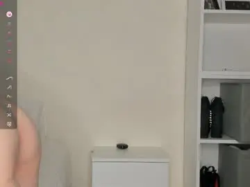 Free Live Porn with adelins_peach - Chaturbate